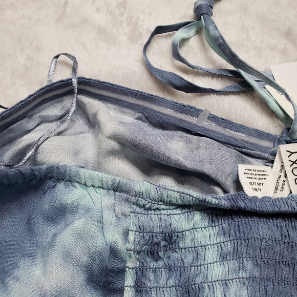 ROXY  Island Hops crop top Tie dye Halter Tank Top Sleeveless Smocked back Sz. L - Picture 4 of 11